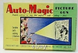 1936 AUTO-MAGIC PICTURE GUN Projects Pictures on any flat surface complete boxed