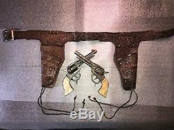 1939-40 KILGORE AMERICAN Cap Gun Set With tooled Leather Holster Belt Fantastic