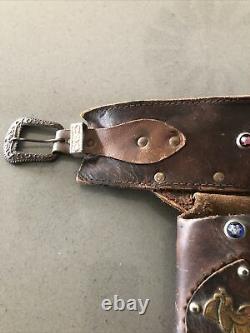 1950'sHUBLEYCOLT. 45 TOY 6 SHOOTER CAP GUN SET withORIG. LEATHER DOUBLE HOLSTER