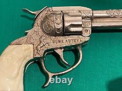 1950's Leslie Henry GENE AUTRY Western Diecast Cap Gun Toy Pistol High Grade