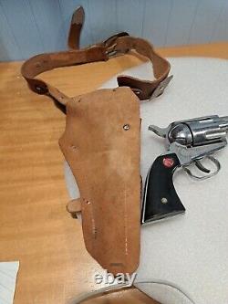 1950's Nichols Stallion 45 Mark II Cap Gun Toy w /Leather Texas Ranger Holster