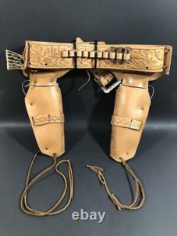 1950's Vintage Mattel Shootin' Shell Fanner Toy Cap Gun With Double Holster Nice