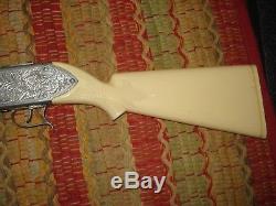 1960 Hubley Frontier Cap Gun Rifle White Stock & Grips, Made For Female Market