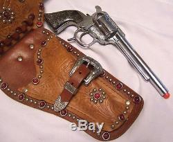 1960 Roy Rogers G. Schmidt Cap Guns & Classy Jeweled & Studded Double Holster