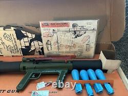 1960sREMCO MARINE RAIDER BAZOOKA #315 COMPLETE WithBOX-INSTRUCTS-PILLBOX-4 ROCKETS