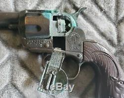 1974 PLANET OF THE APES Vintage Mattel FANNER 50 CAP GUN And BELT WITH HOLSTER