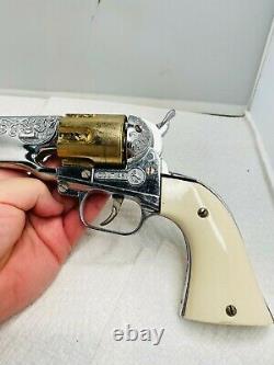 ANTIQUE Hubley COLT 45 13 Cap Gun with original 6 2 piece bullet NICE SHAPE WOW