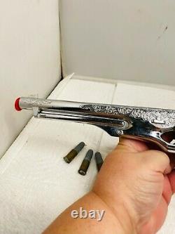 ANTIQUE Hubley COLT 45 13 Cap Gun with original 6 2 piece bullet NICE SHAPE WOW