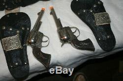 Antique cap gun ROY ROGERS LEATHER DOUBLE CAP GUN SET