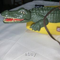 BIG JIM Mattel Vintage 73 Swap Boat W Alligator Working Cool Extra Motor Gun Ect