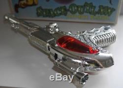 BOXED LONE STAR SPACE OUTLAW ATOMIC PISTOL RAY GUN CHROME VINTAGE 1950s B841