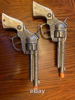 Beautiful Keyston Cap Gun Holster With Two Cast Iron Hubley Texans