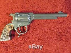 Beautiful UN-Fired Extremely RARE NOS 1950's G. Schmidt Davy Crockett Cap Gun