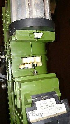 DEFENDER DAN deluxe reading machine gun 1964 in original box working withammo belt