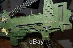De Luxe Toy Johnny Seven oma 0. M. A Topper rifle for restoration parts gun