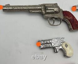 Estate Find Lot of 7 VINTAGE HUBLEY CAP TOY GUNS / Nice Collection of Rare Toys