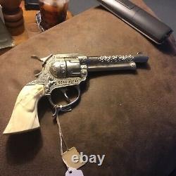 Excellent Vintage Gene Autry Toy Cap Gun, Leslie-Henry model no. 75. With box