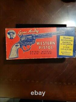 Gene Autry Western Pistol Revolving Barrel 50 Shot Repeater Cap Gun With Box