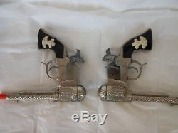George Schmidt Hopalong Cassidy Toy Double Cap Gun & Holster Set 1950's Niceused