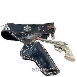 Hopalong Cassidy 9 Toy Cap Gun Pistol Six Shooter Leather Holster Set Vintage