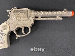 Hopalong Cassidy HOPPY Toy Cap Gun & Leather Studded Holster Set Vintage