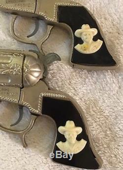 Hopalong Cassidy Tumbleweed Tog Holster And Schmidt Guns