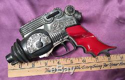 Hubley Atomic Disintegrator 1950's Die Cast Cap Gun Toy