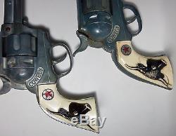 Hubley Cowboy Pistol Toy Cap Gun Longhorn Grip Deluxe Holster Custom Display Box