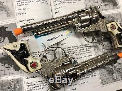Hubley Texan Cap Gun Pair unfired & Keyston Bros unused Leather Double Holster