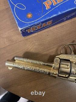 Hubley Texan DeLuxe Gold-Plated Toy Cap Gun 286 with box! Nice! Replica