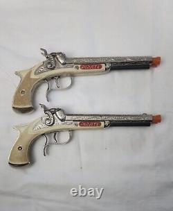 Hubley Toy Flintlock Double Barrel. 1950s Toy Pirate Pistol No. 265