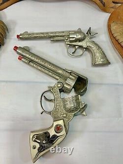 KEYSTONE DOUBLE HOLSTER CAP GUN RIG WITH TEXAN JR'S And Hubley Chief Cap Gun