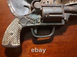 Lasso'em Bill Cast Iron 9 Kenton Toy Cap Gun 1923 Rare Antique with Holster