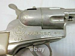 MATTEL FANNER -50 -BULLET LOADING CAP GUN WITH HOLSTER TOY GUN 1950's-1960's