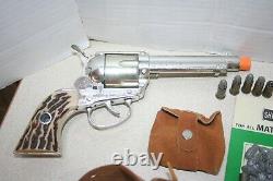 MATTEL FANNER SHOOTIN' SHELL CAP GUN with HOLSTER, BULLET POUCH, NEW BULLET PACK