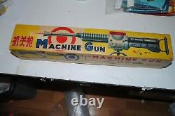 Machine Gun Tin China BATTERY OPERATED Machine GUN TRI-POD Toy MF 138 with Box
