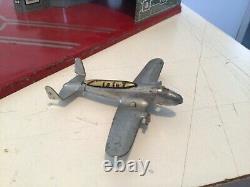 Marx prewar Army Military AIRPORT & 2 Guns with 1 Silver AIRPLANE with Canopy