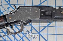 Mattel Winchester Saddle Gun Rifle #544 2ndVersion withSecret Trigger 1960 in Box