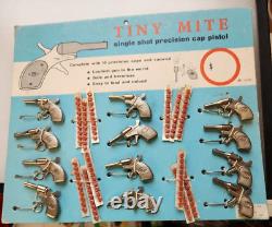 Molgora Mignonette Tiny Mite Toy Cap Pistol Store Display 12 guns New Vintage