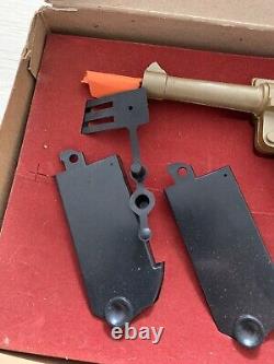 NEW VINTAGE 1950'S GERMAN LUGER NON-CAP GUN BOXED WATER PISTOL With TWO CLIPS