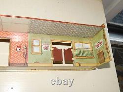 Nice Vintage Marx Tin Western Town Buildings Wells Fargo General Store Guns