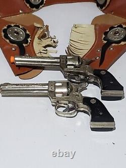 Nichols Stallion 32 Cap Pistol Gun with Holster