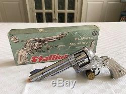 Nichols Stallion 41-40 Toy Cap Gun In Mint Condition With Original Box