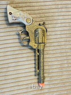 Old Vtg 1950's WYANDOTTE Cap Toy Gun Pistol WithPlug RED RANGER Gold Finish