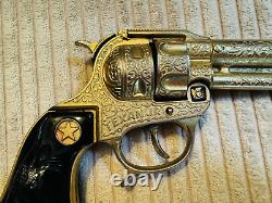 Old Vtg RARE Gold Black Grip WithSteer HUBLEY TEXAN JR. Cap Gun Pistol WithHolster