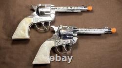 Pair / Set Vintage Kilgore Mustang 1950s 60s Die Cast Cap Guns 9 Never Fired