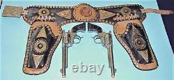 Pre-owned Deluxe Presentation Set 1950's Roy Rogers Twin Guns & Leather Holsters