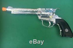 RARE 1960 Kilgore CHAMPION 11 inch diecast CAP GUN withHOLSTER MINT in Box