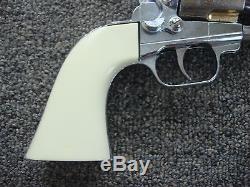 RARE Texan. 45 Hubley Toy Cap Gun 1961