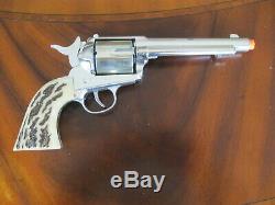 Rare Mattel Shootin' Shell. 45 Vigilante Double Holster Cap Gun Set